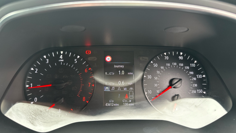 Renault Captur 1.3 TCE 140 Iconic 5dr Petrol Hatchback